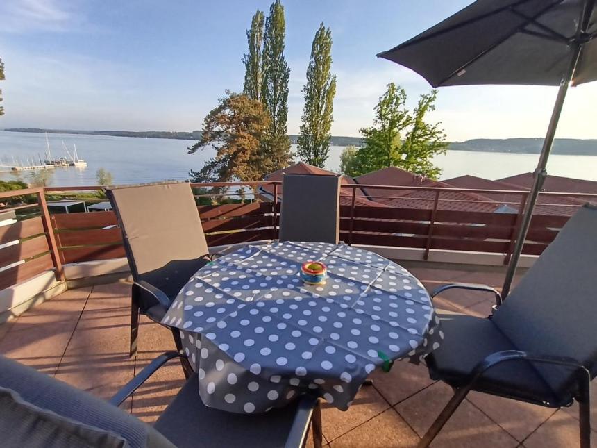 Bodensee Apartment Ueberlingen Strandweg Bagian luar foto
